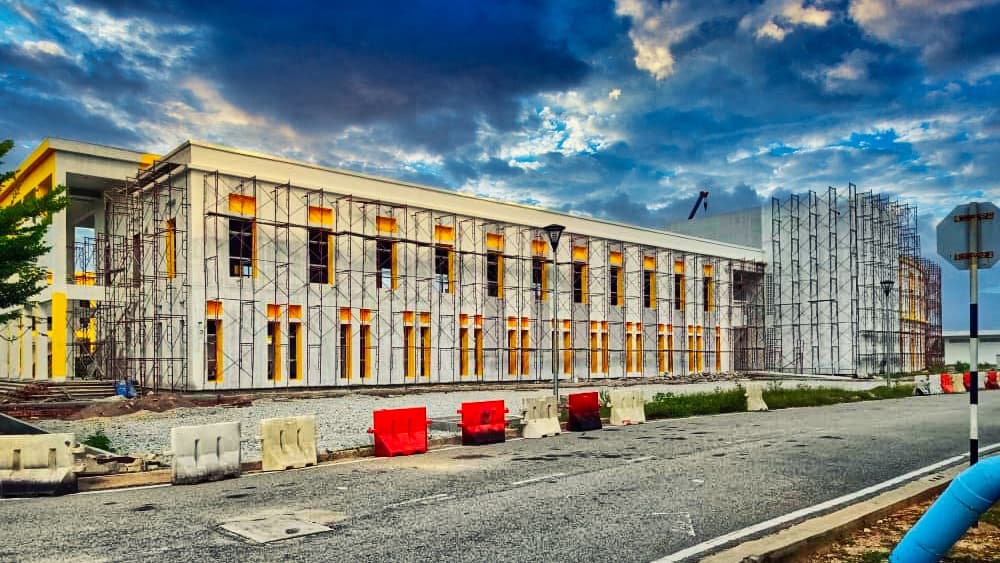 Building Contractor